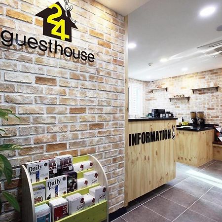 24 Guesthouse Myeongdong Avenue Seúl Exterior foto
