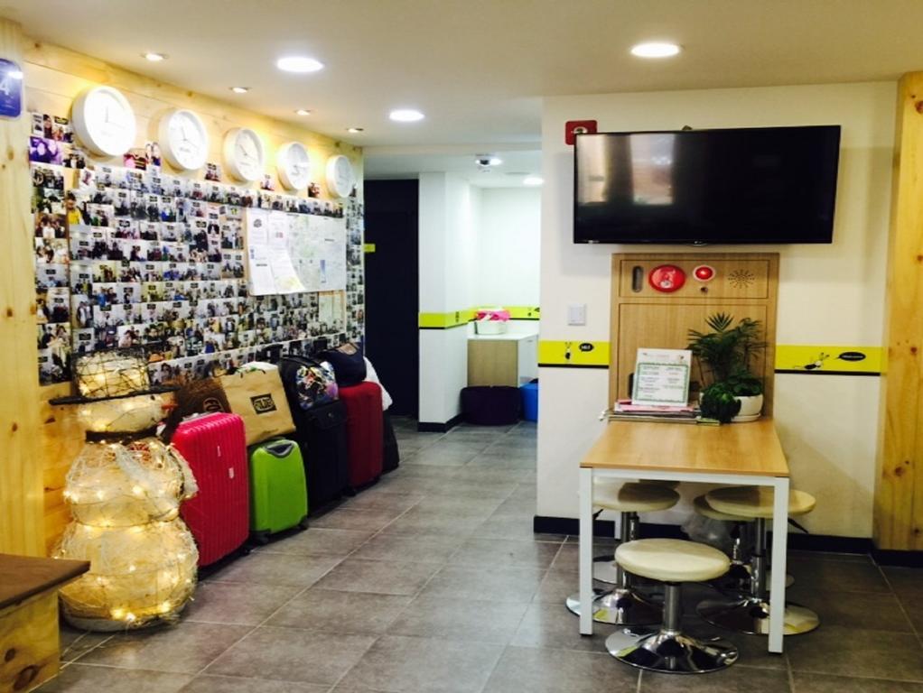24 Guesthouse Myeongdong Avenue Seúl Exterior foto