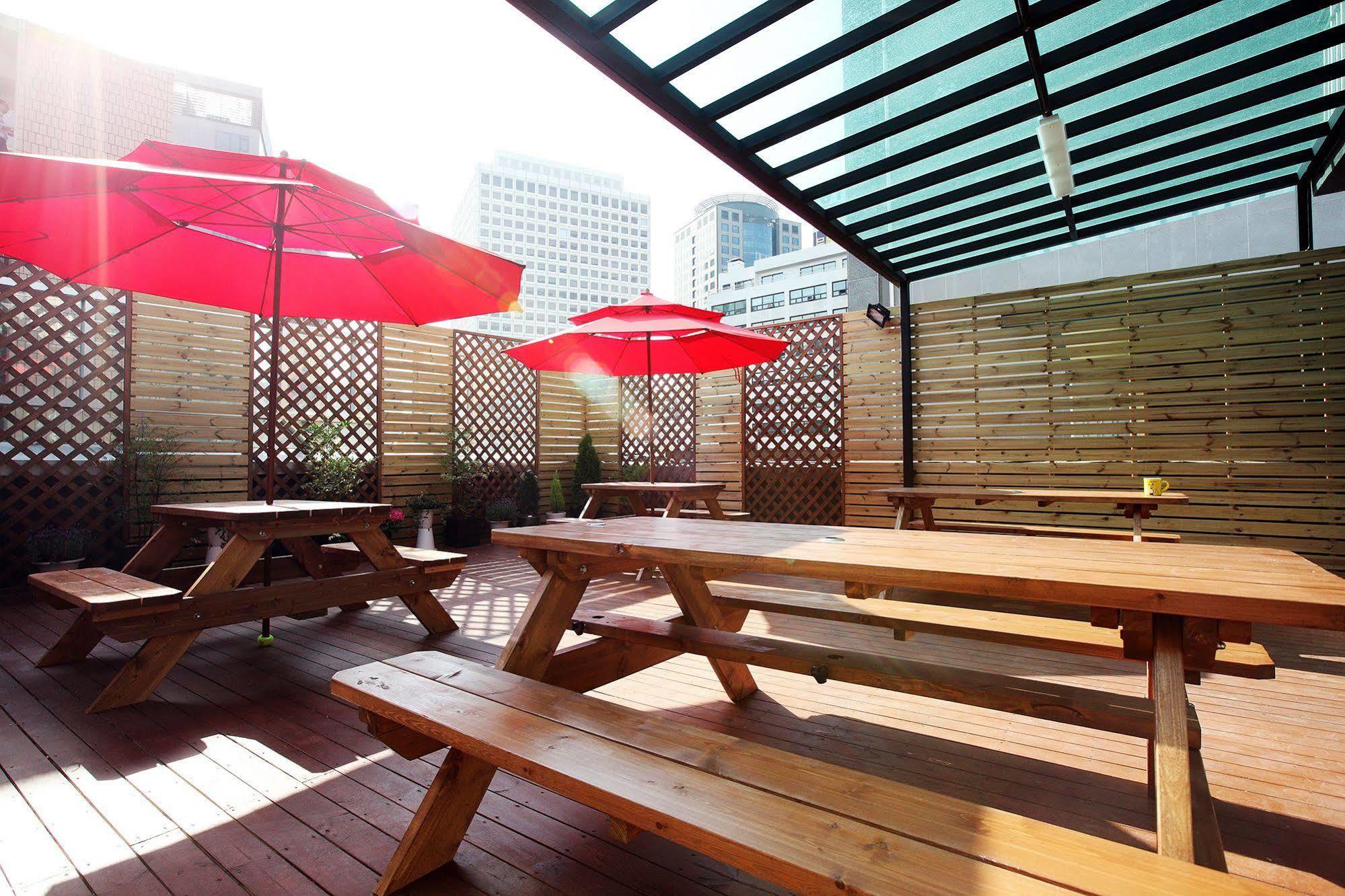 24 Guesthouse Myeongdong Avenue Seúl Exterior foto
