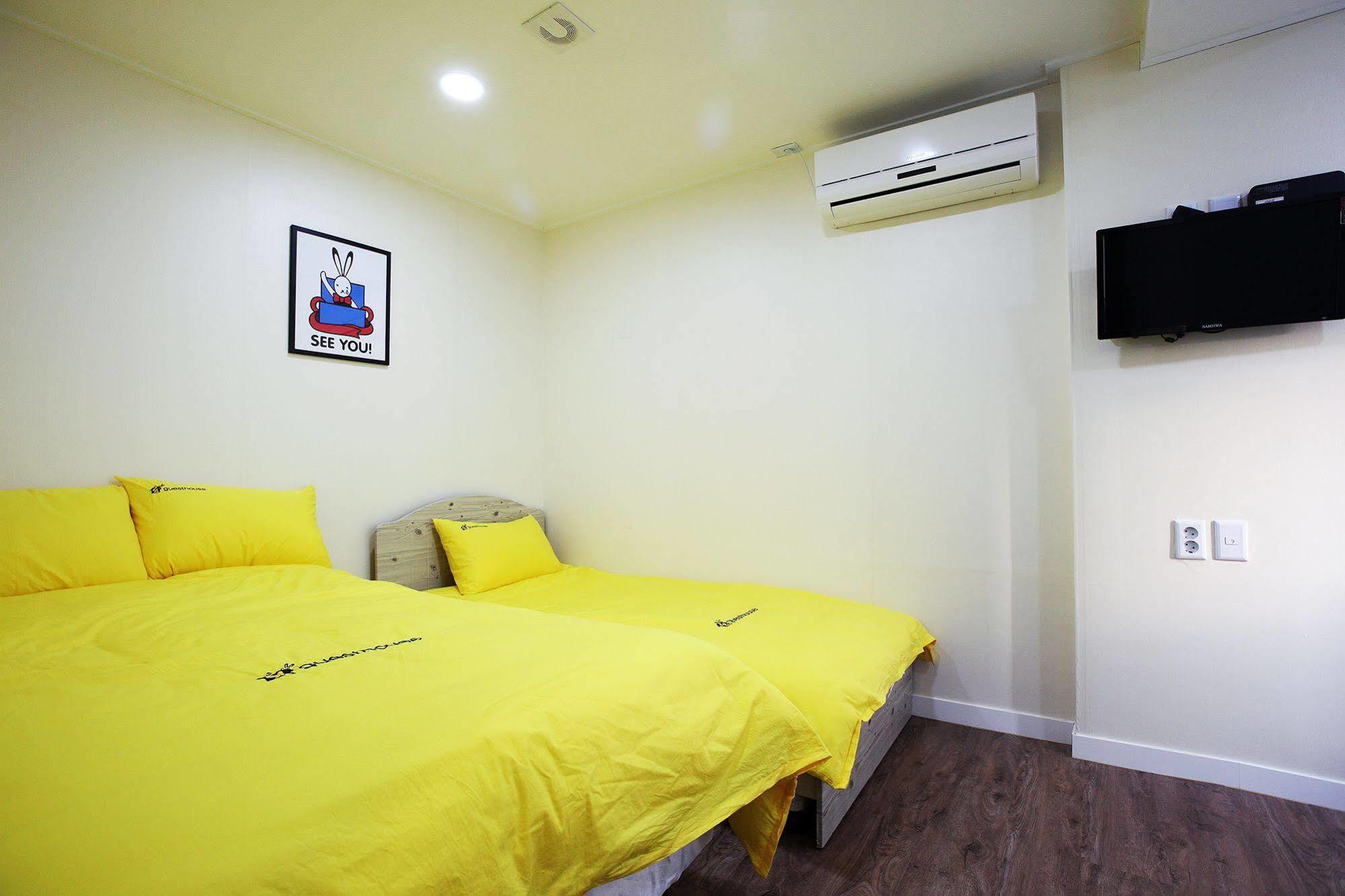 24 Guesthouse Myeongdong Avenue Seúl Exterior foto